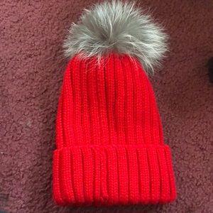 Annabelle fox fur hat